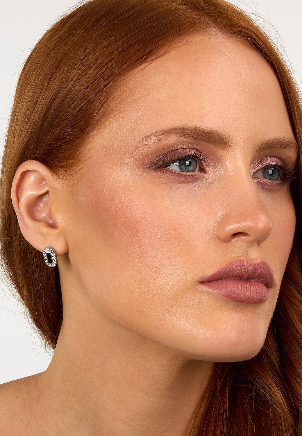 Karl Lagerfeld Серьги Crystals KLAYC43 — фотография 3